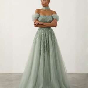 düşük omuzlu ve kristal İşlemeli su yeşili masalsı abiye