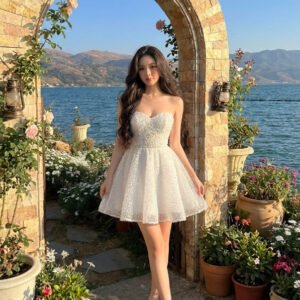 İnci detaylı zarif bekarlığa veda elbisesi